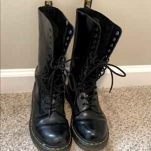 Black Smooth 1914W Dr.Martens